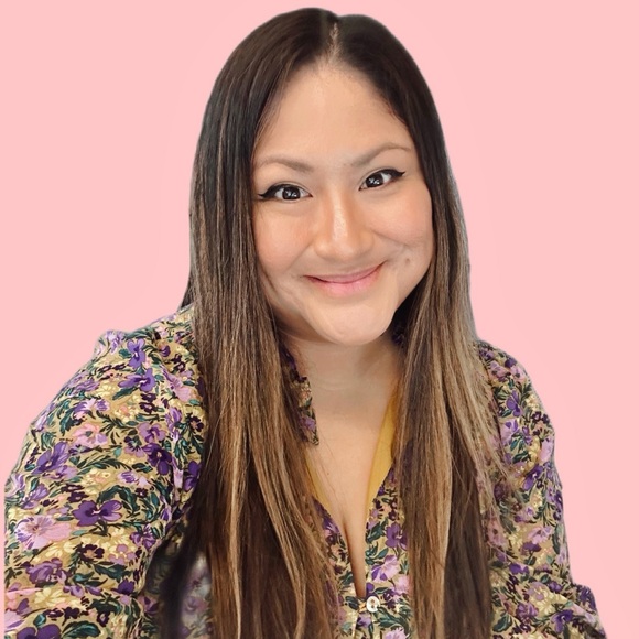 Welcome to my closet! - Picture 1 of 3